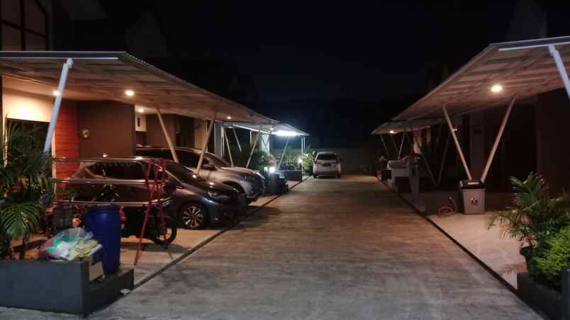 rumah apik siap huni dalam cluster di bedahan sawangan