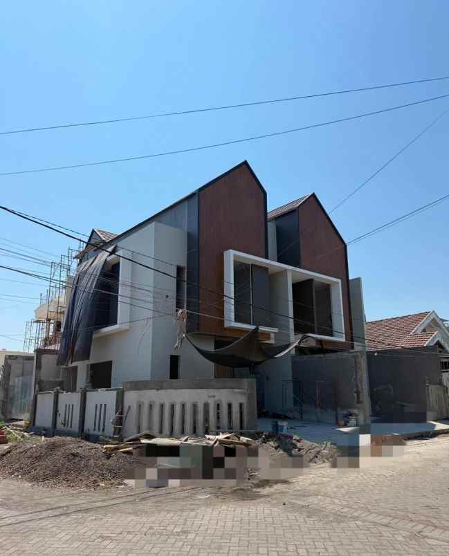 rumah baru 2 lantai dharmahusada indah
