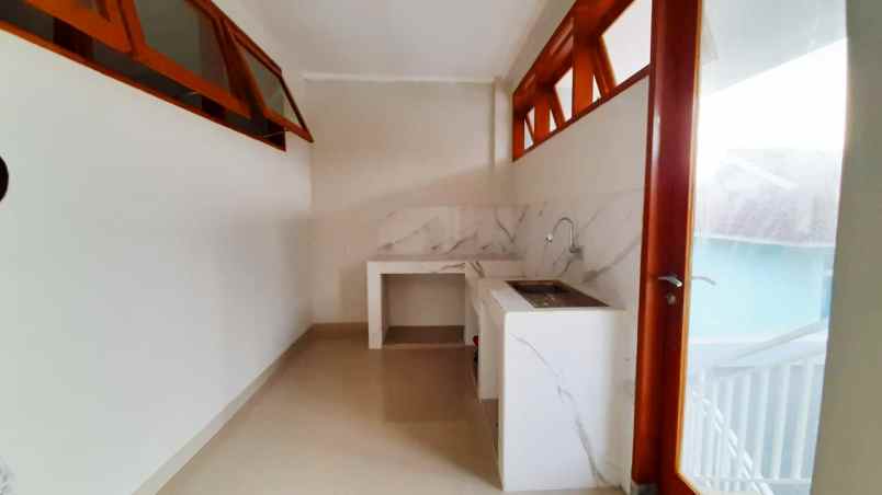 rumah baru cisaranten kulon dibawah 1m siap huni