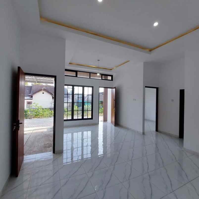 rumah baru cluster 6 unit jl magelang km 12 sleman