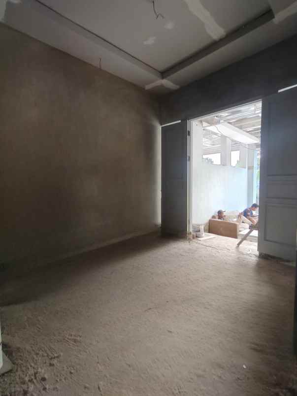 rumah baru dalam komplek pondok kelapa jaktim