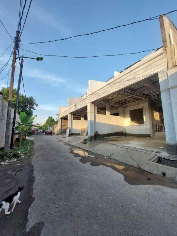rumah baru dalam komplek pondok kelapa jaktim