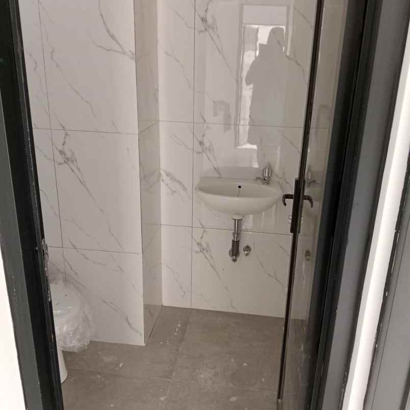 rumah baru dua lantai margacinta buahbatu bandung