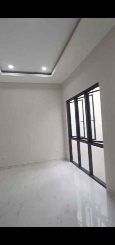 rumah baru gress pantai mentari