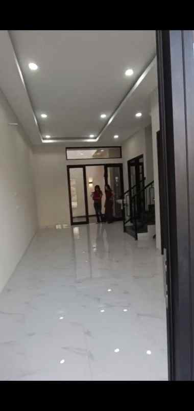 rumah baru gress pantai mentari