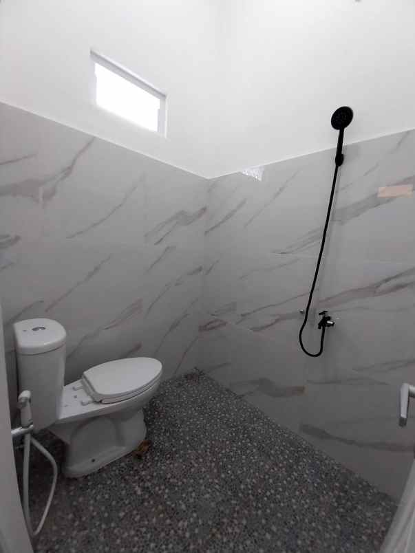 rumah baru siap huni dekat pasar sleman