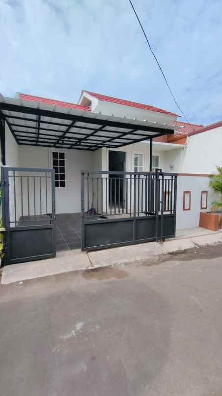 rumah baru siap huni di villa pamulang tangsel