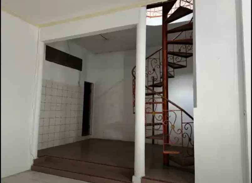 rumah baru weew bebas banjir di rawamangun