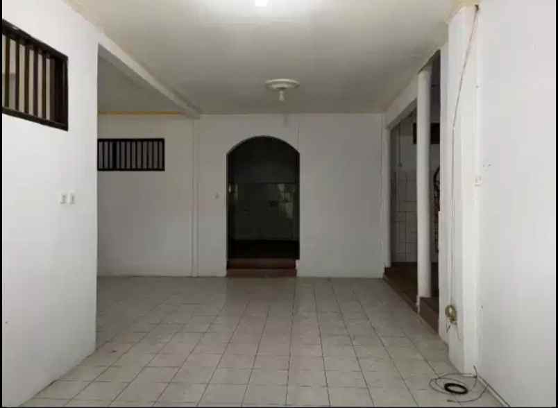 rumah baru weew bebas banjir di rawamangun