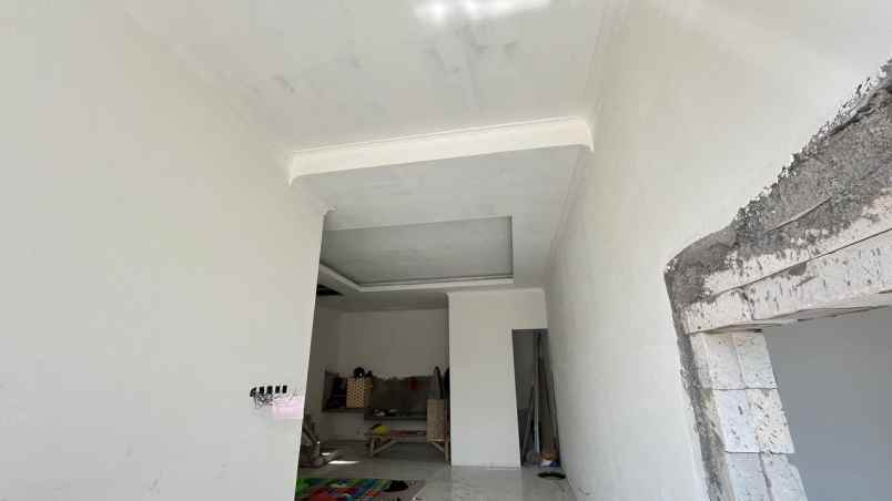 rumah baruk barat dekat merr galaxy mall