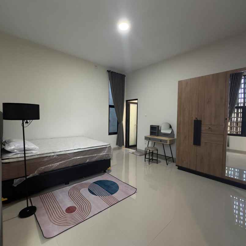 rumah bonus furnish palagan km 6 selatan hotel hyatt