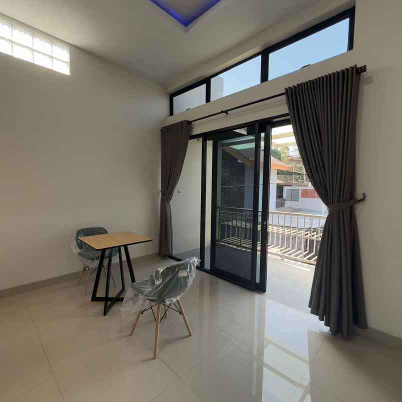 rumah bonus furnish palagan km 6 selatan hotel hyatt