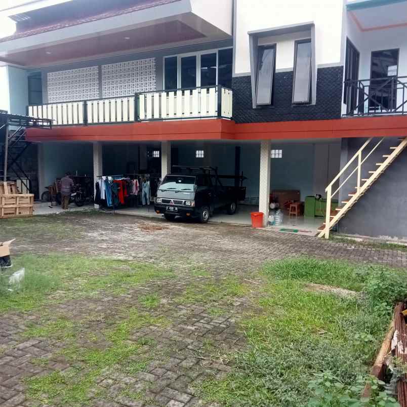 rumah borobudur manyaran semarang barat