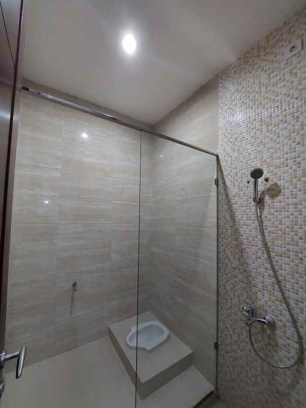 rumah cantik permata jingga kota malang