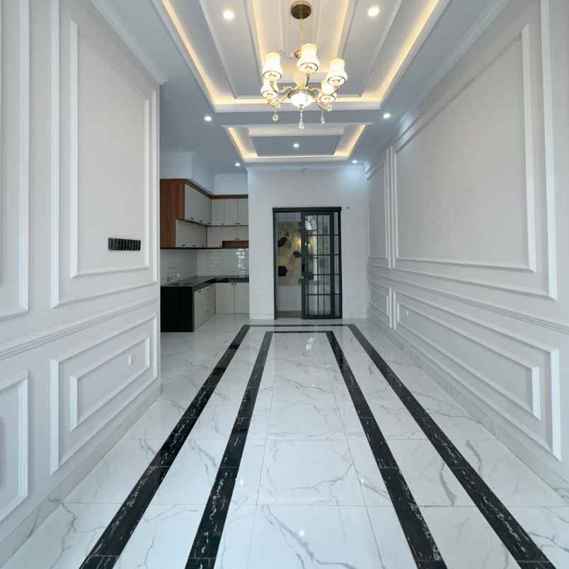 rumah cluster 2 lantai di kebagusan ada kolam renang