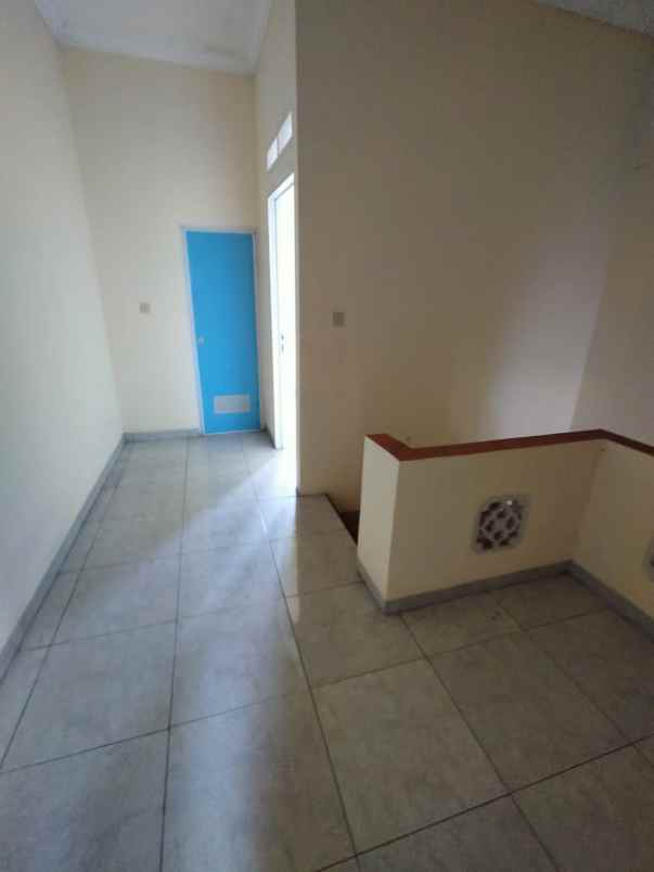 rumah cluster 2lt jual cepat kemang kalibaru depok