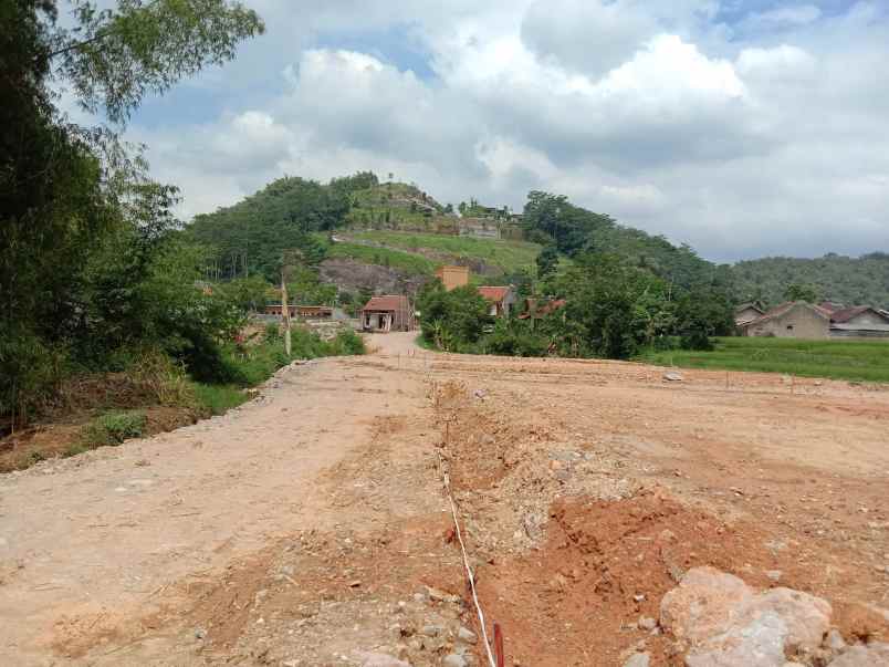 rumah desa wargaluyu kec