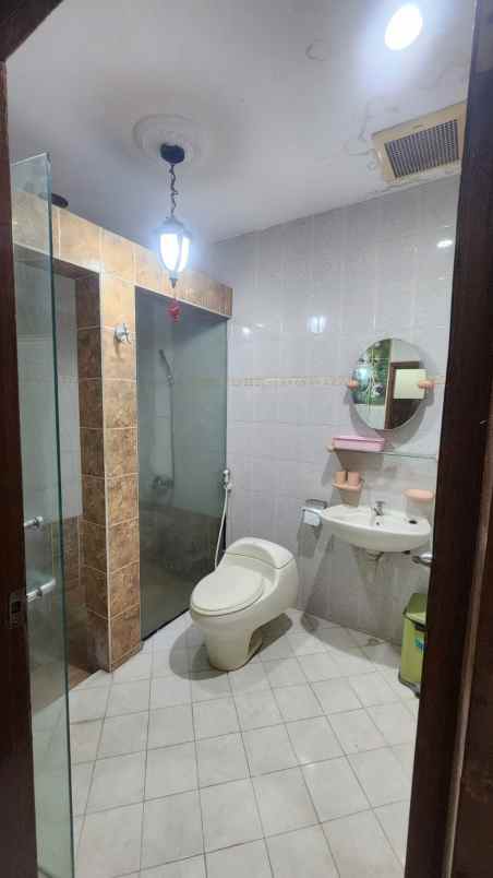 rumah dharmahusada indah manyar kertajaya full furnish