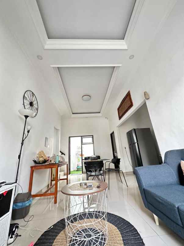 rumah di cinere depok lokasi dekat ke tol brigif