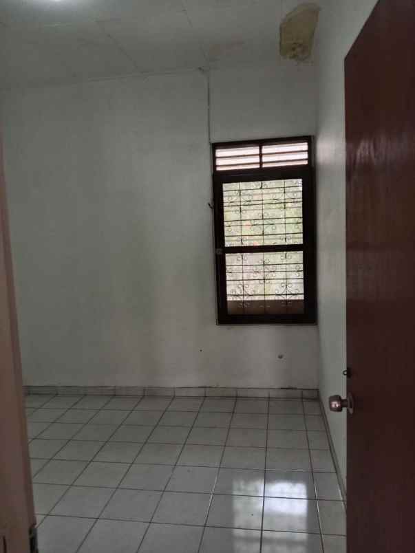 rumah di darmo permai sby barat