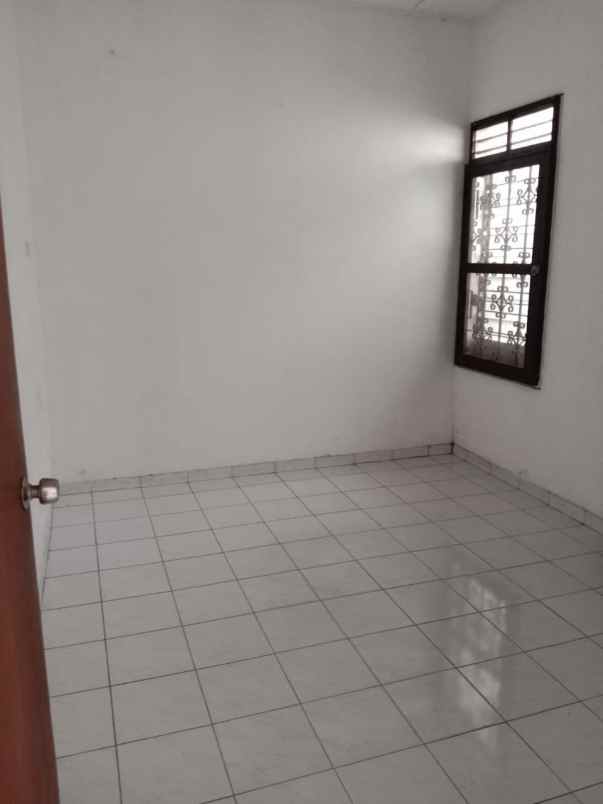 rumah di darmo permai sby barat