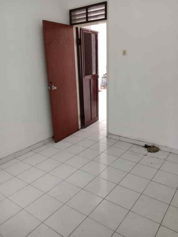 rumah di darmo permai sby barat