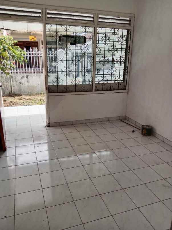 rumah di darmo permai sby barat