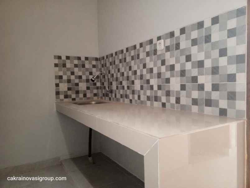 rumah dijual di pancoran mas depok dekat tol desari