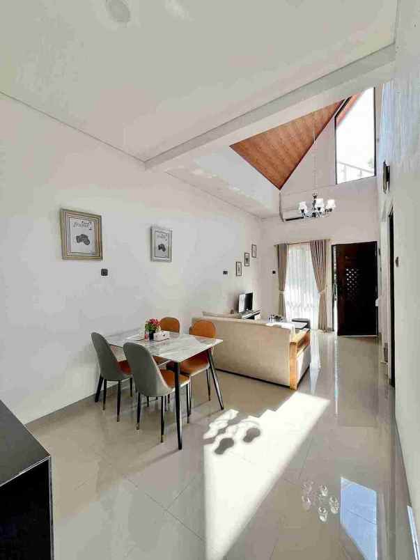 rumah eksklusif rasa villa di cibinong bogor