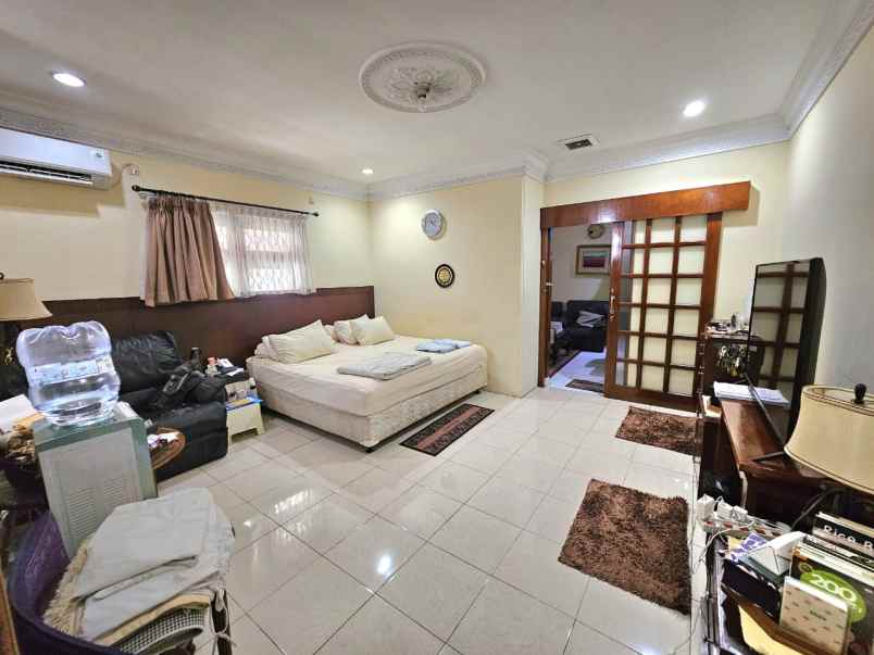 rumah hook siap huni di pulomas jakarta timur