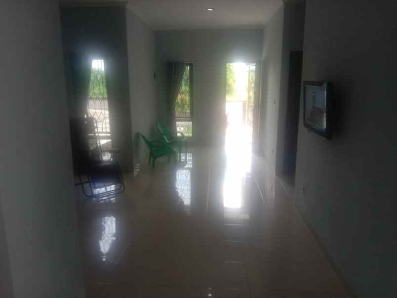 rumah jalan raya cilebut