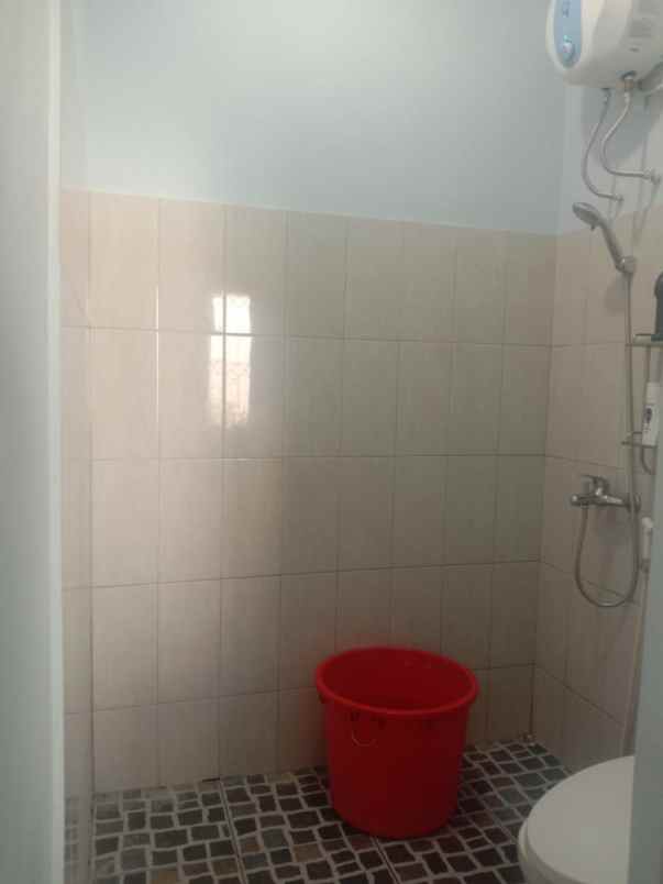 rumah jalan raya cilebut