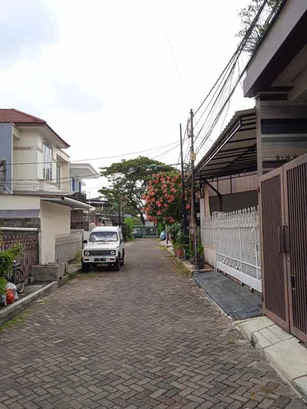 rumah jl alamanda