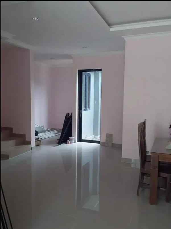 rumah jl aselih cipedak