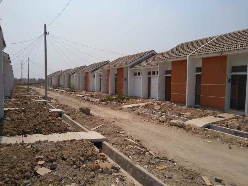 rumah jl desa sukamanah sukahurip