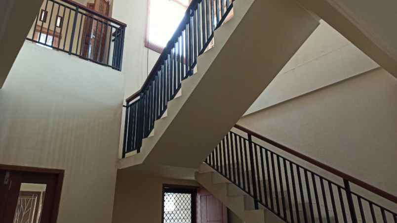 rumah jl kodau raya jatimelati