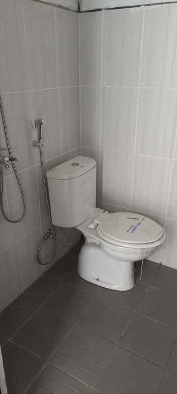 rumah jl taman bukit xii