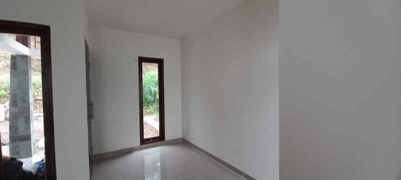 rumah jl taman bukit xii