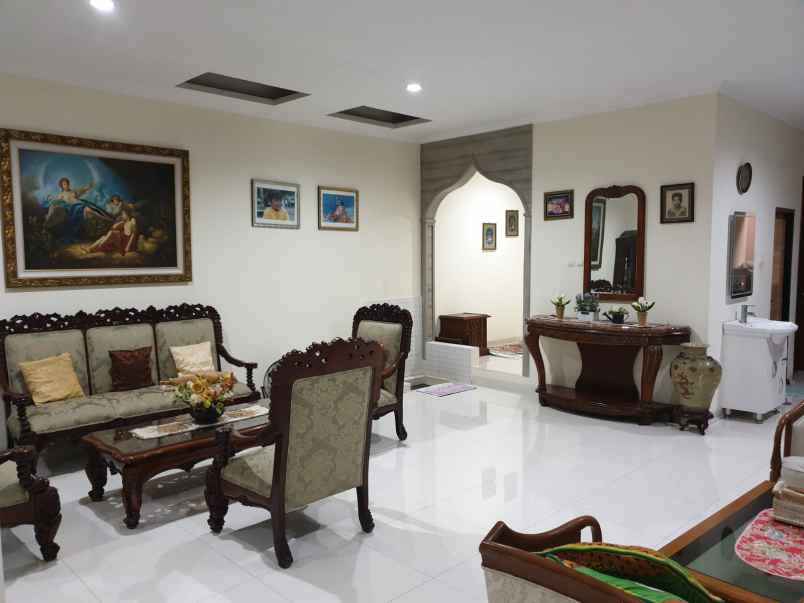 rumah jln bintaro utama