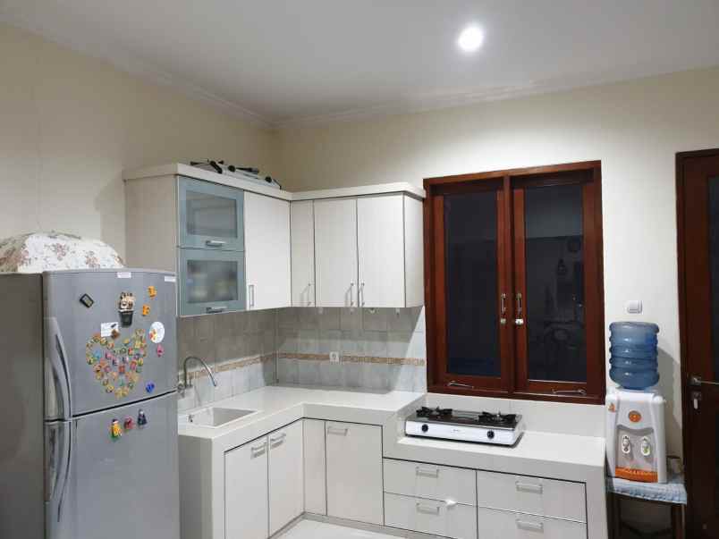 rumah jln bintaro utama