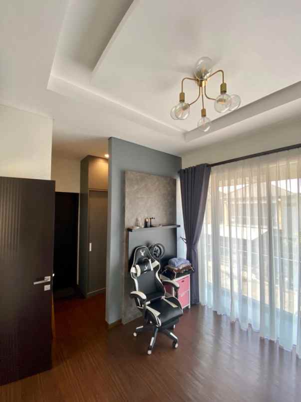 rumah jln diklat pemda duku