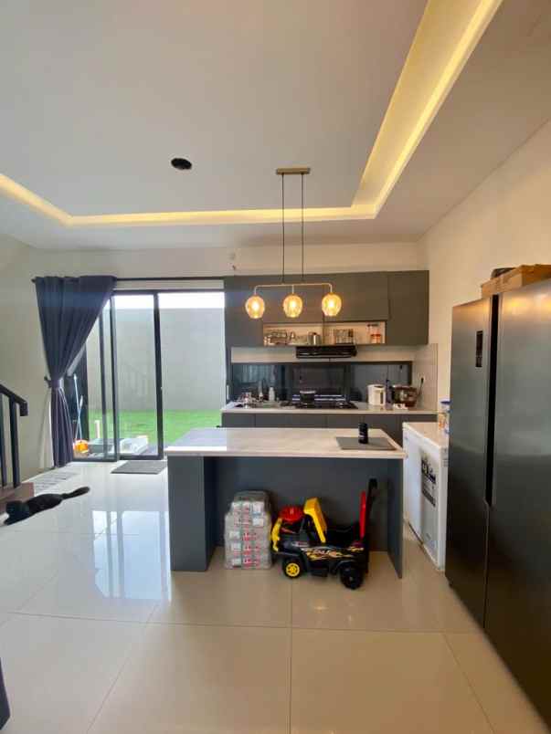 rumah jln diklat pemda duku