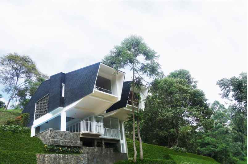 rumah jln pakar timur ciburial