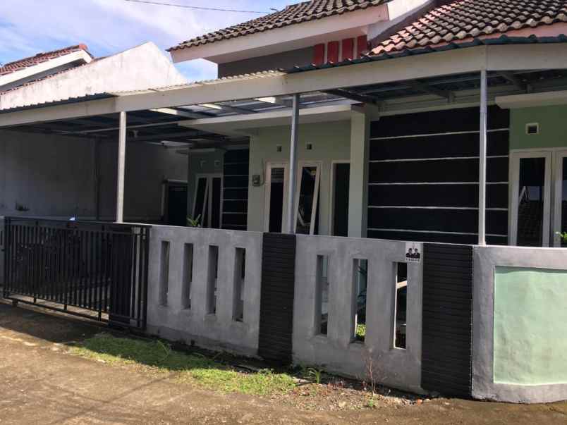 rumah kalasan sleman yogyakarta