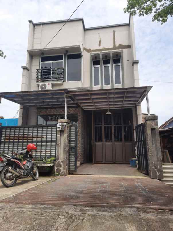 rumah kantor gudang di pedurungan
