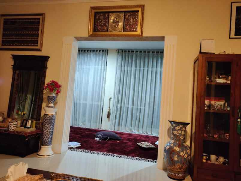 rumah kemenyan ciganjur