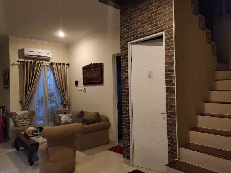 rumah kemenyan ciganjur