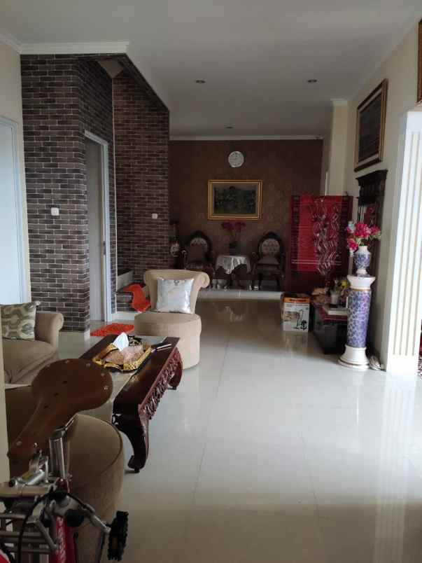 rumah kemenyan ciganjur