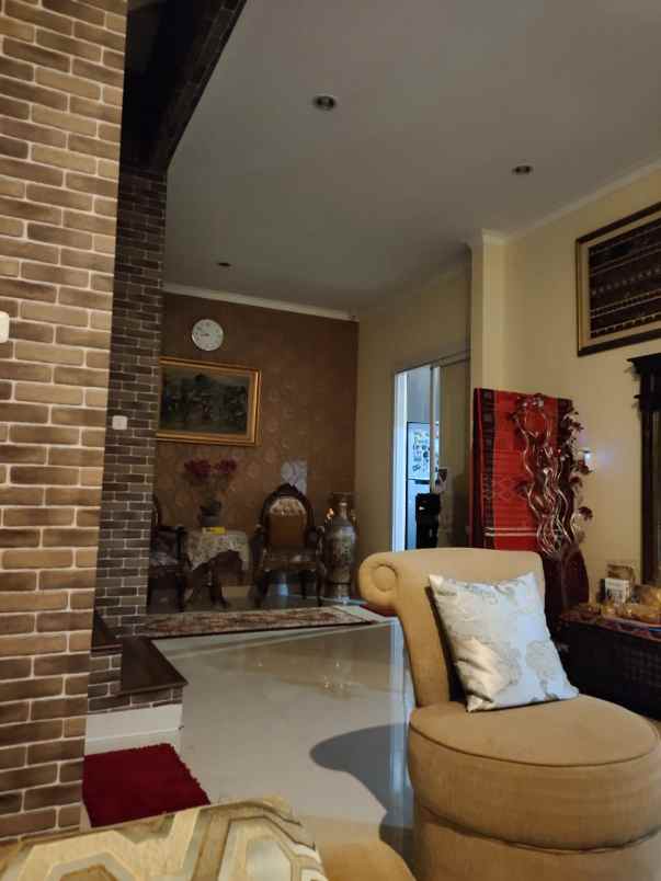 rumah kemenyan ciganjur