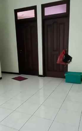 rumah klampis 2 lantai min 2 thn anti rayap